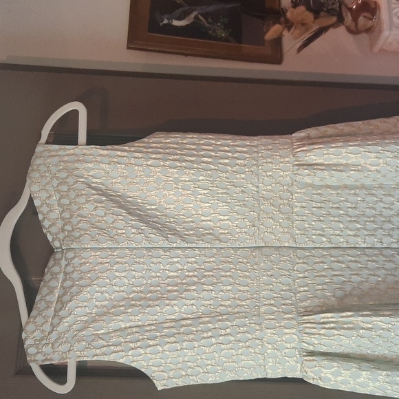 Lauren - Ralph Lauren Dresses soft blue and gold sleeveless dress. - Picture 4 of 5